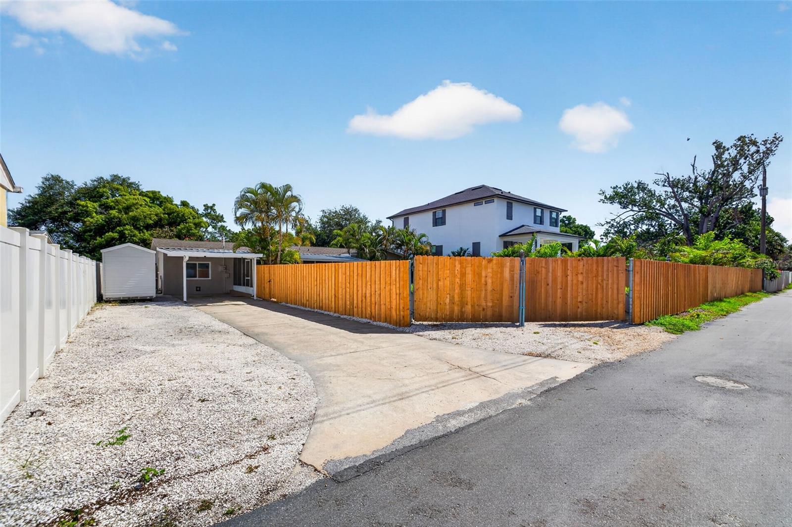 NORTH EAST PARK PLACIDO SHORES - Residential