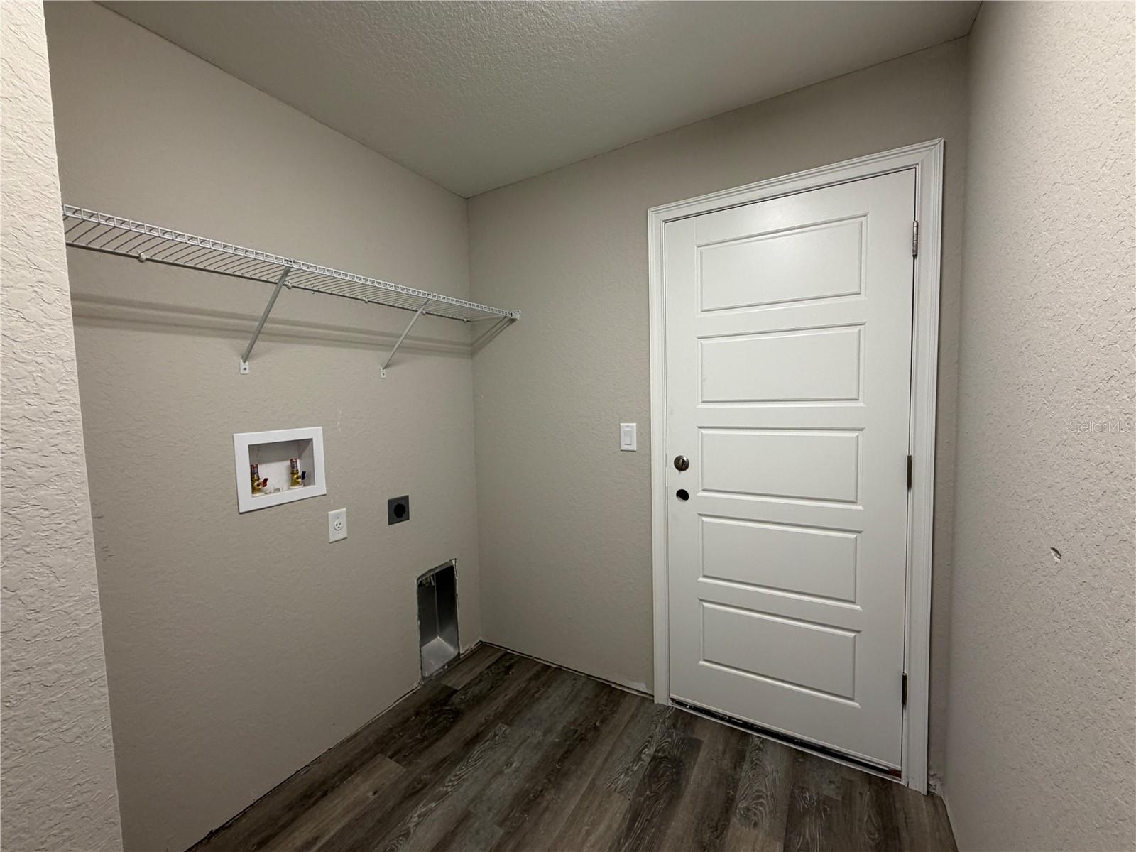 CITRUS SPGS UNIT 04 - Residential