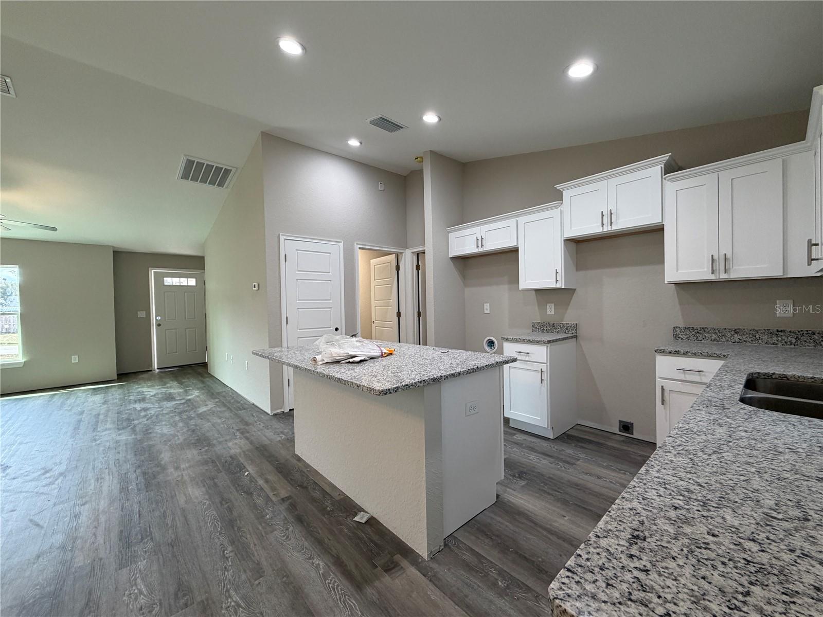 CITRUS SPGS UNIT 04 - Residential