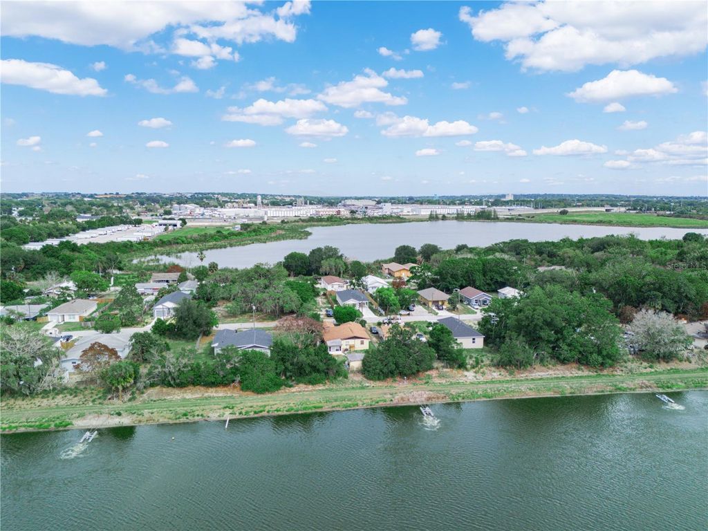 Photo of 129 W Northside Drive, Lake Wales, FL 33853 (MLS # P4938393)