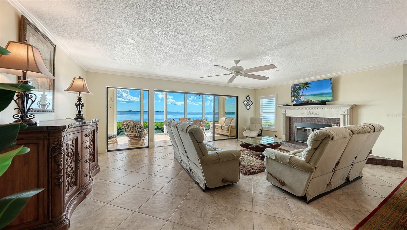 4533 BAY CLUB DRIVE 11, BRADENTON, FL, 34210 2 4533 BAY CLUB DRIVE 11