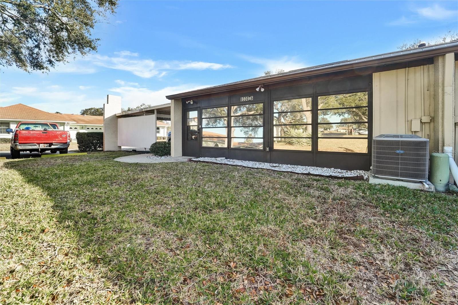 DOLLAR LAKE VILLAGE CONDO 01 - Residential