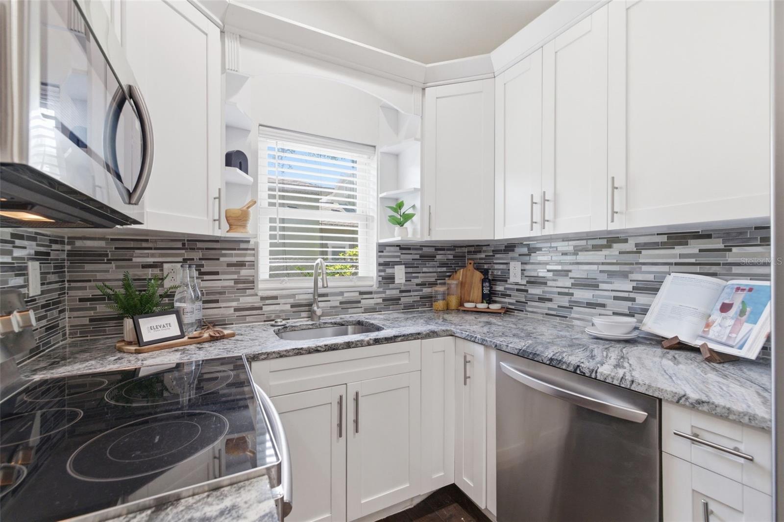 FLORAL VILLA ESTATES REP - Residential