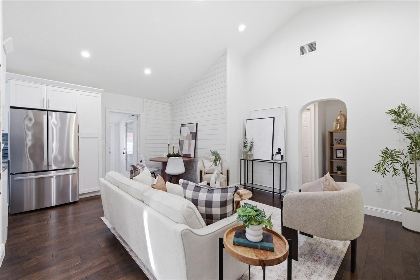 FLORAL VILLA ESTATES REP - Residential