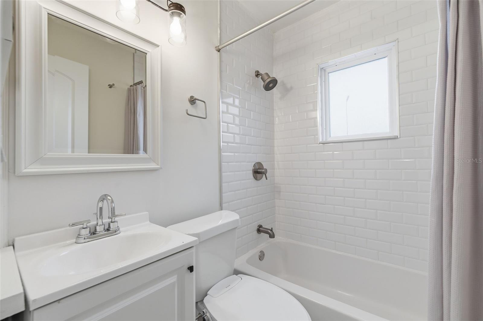 FLORAL VILLA ESTATES REP - Residential