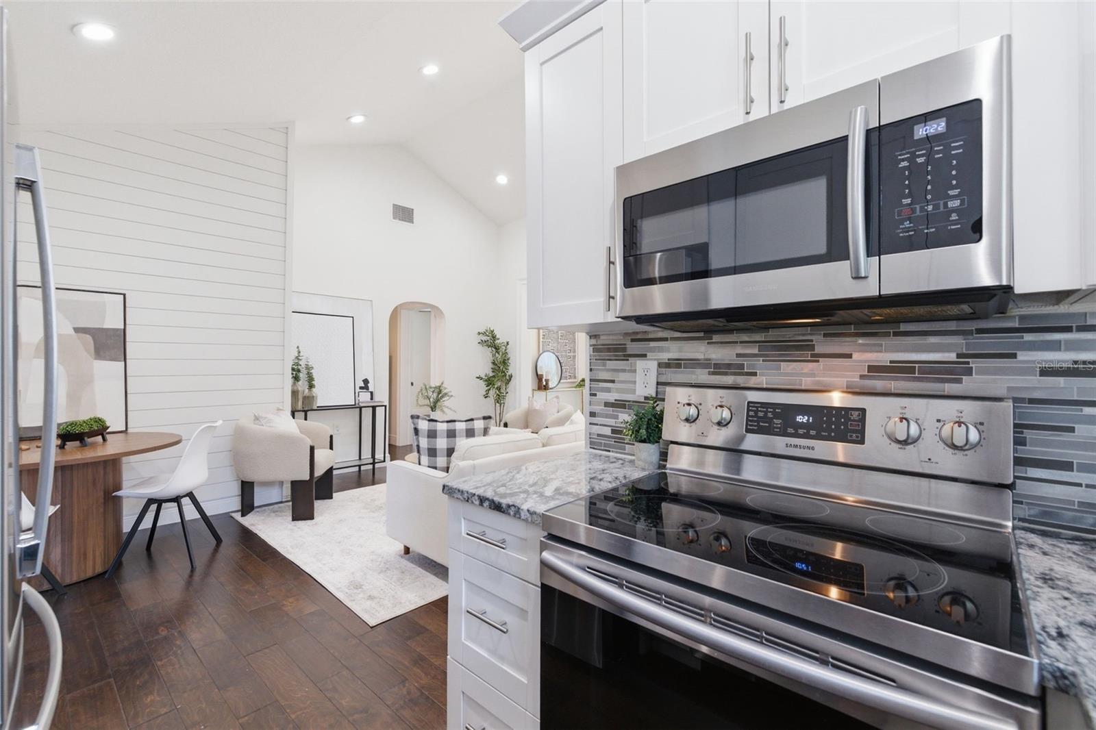 FLORAL VILLA ESTATES REP - Residential