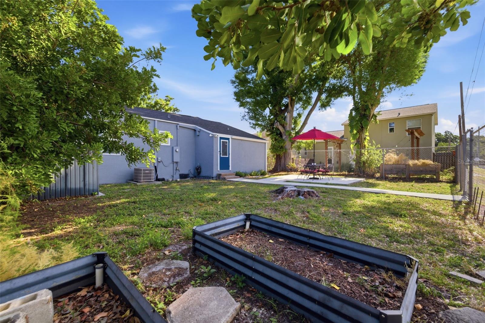 FLORAL VILLA ESTATES REP - Residential