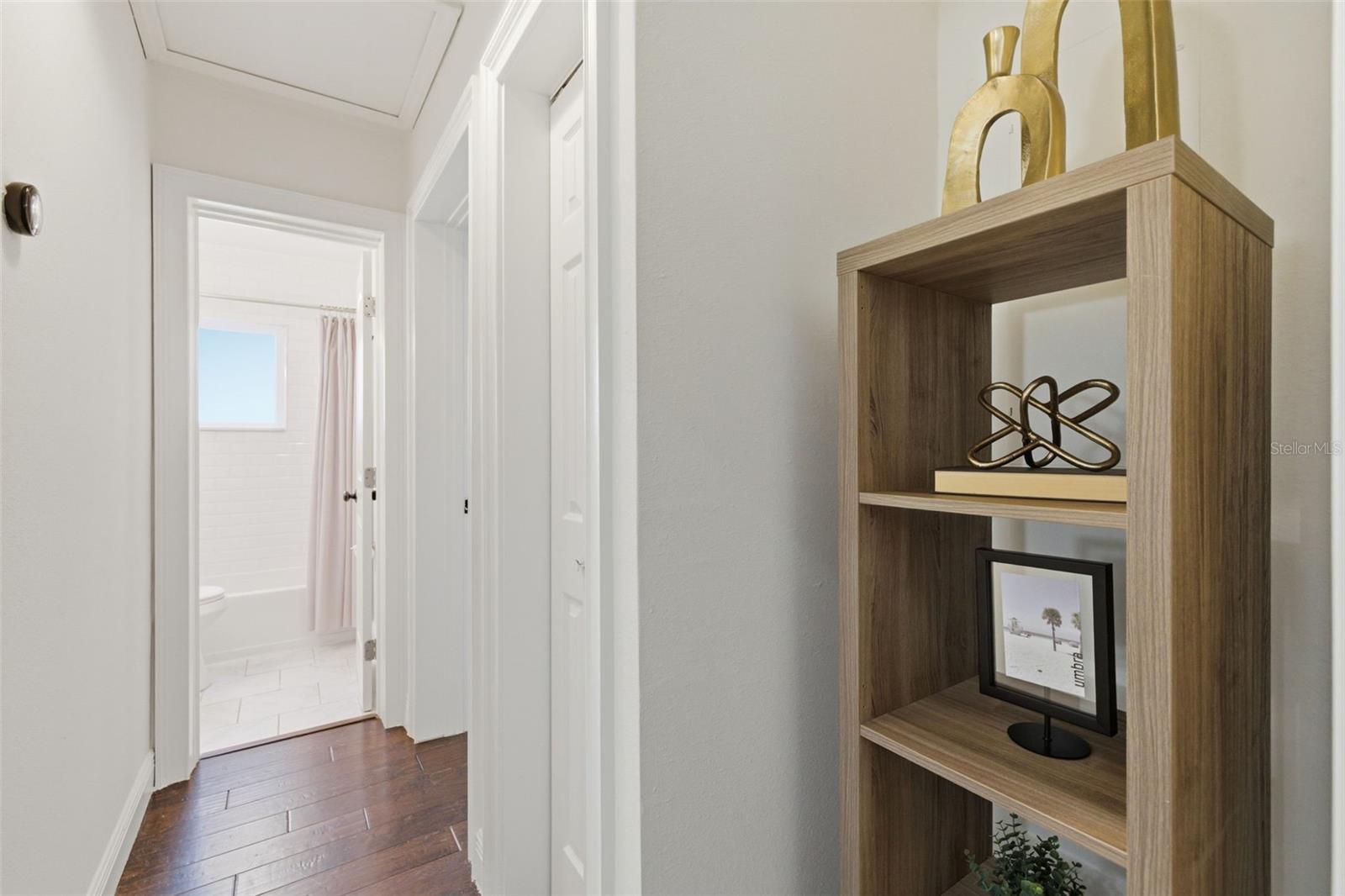 FLORAL VILLA ESTATES REP - Residential