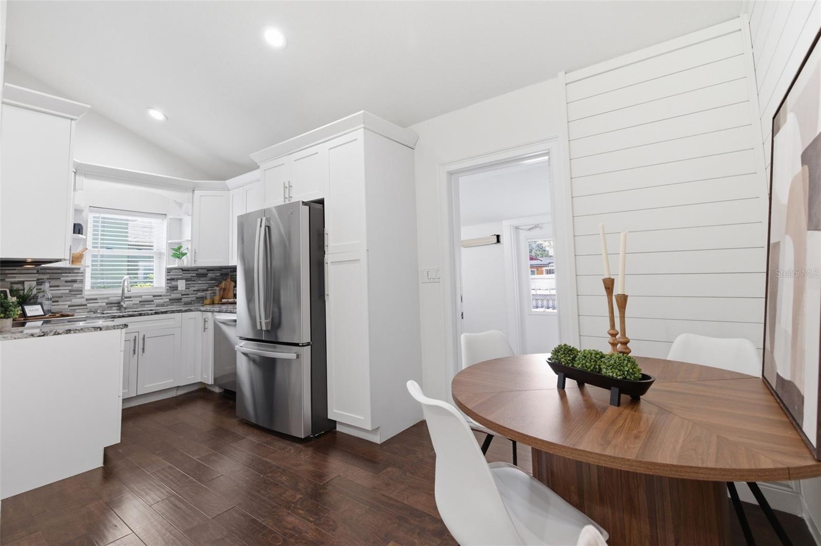 FLORAL VILLA ESTATES REP - Residential