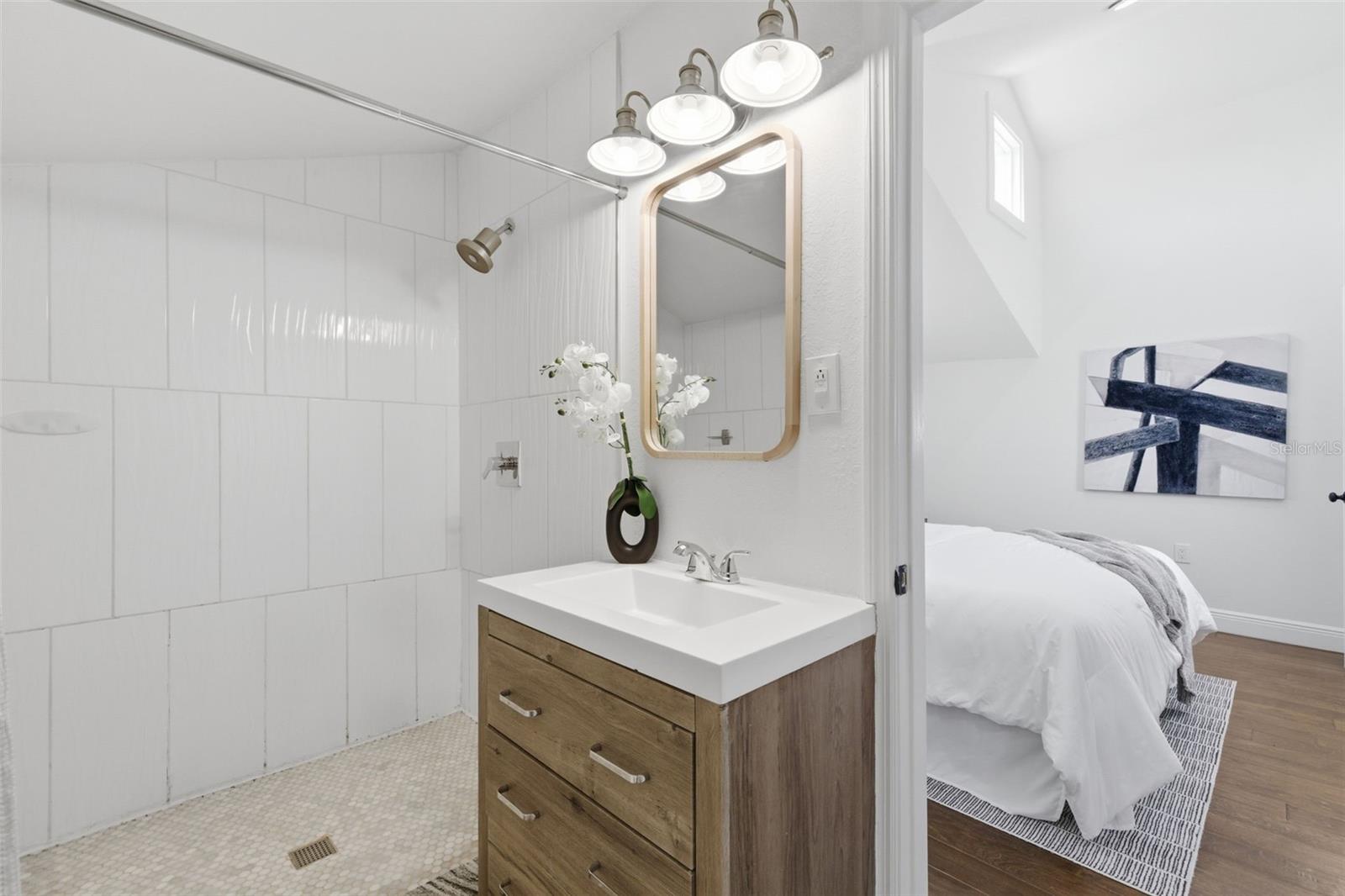 FLORAL VILLA ESTATES REP - Residential