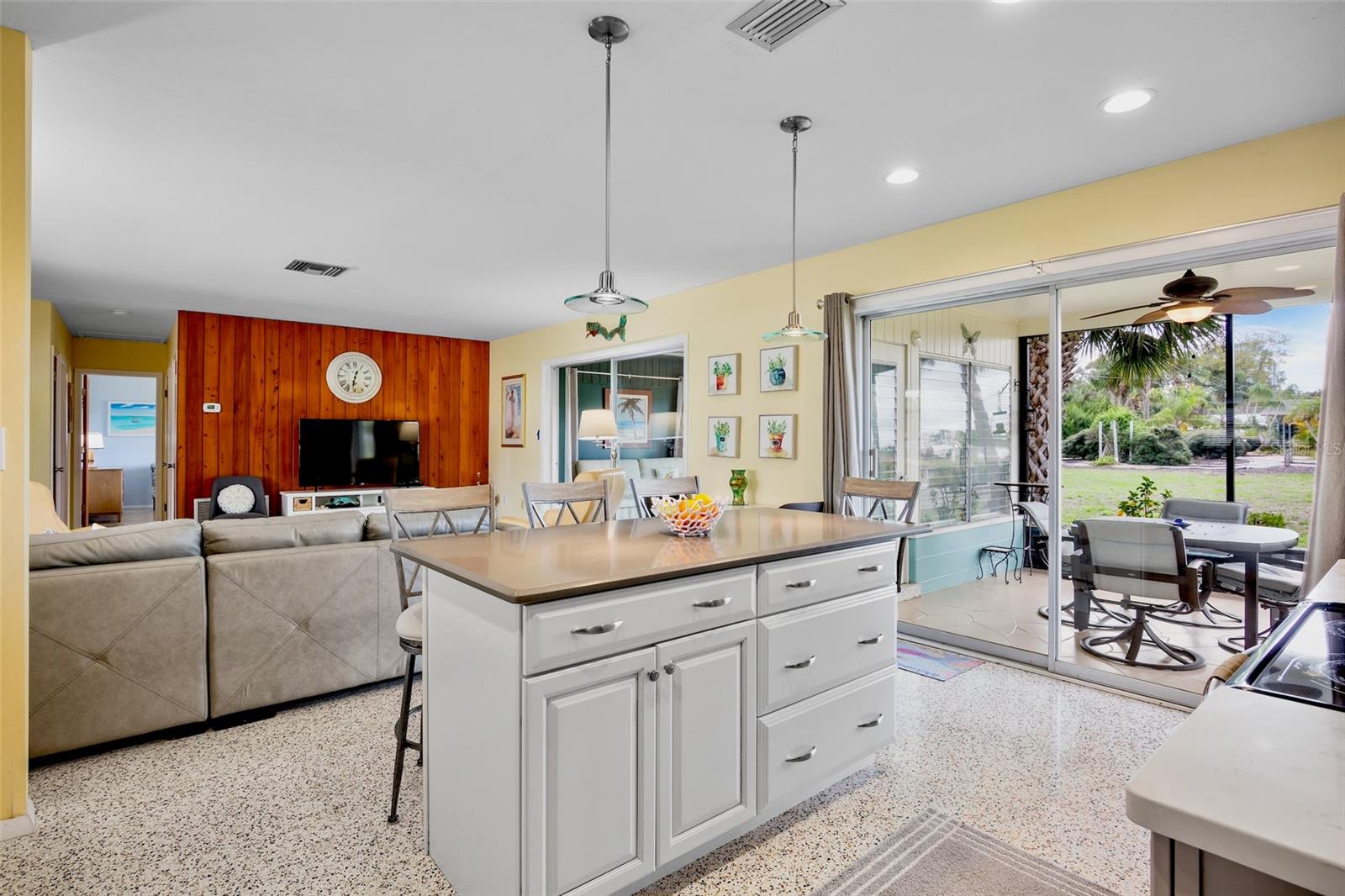 ACREAGE & UNREC - Residential