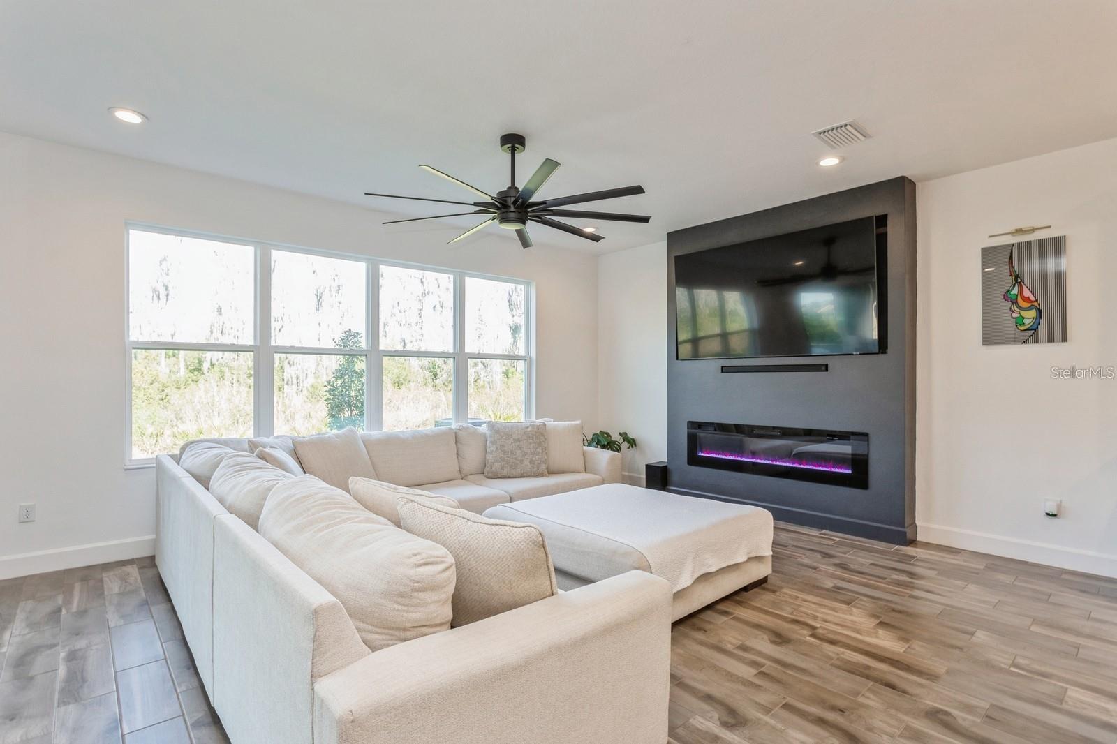 WINDING RDG PH 1 & 2 - Residential