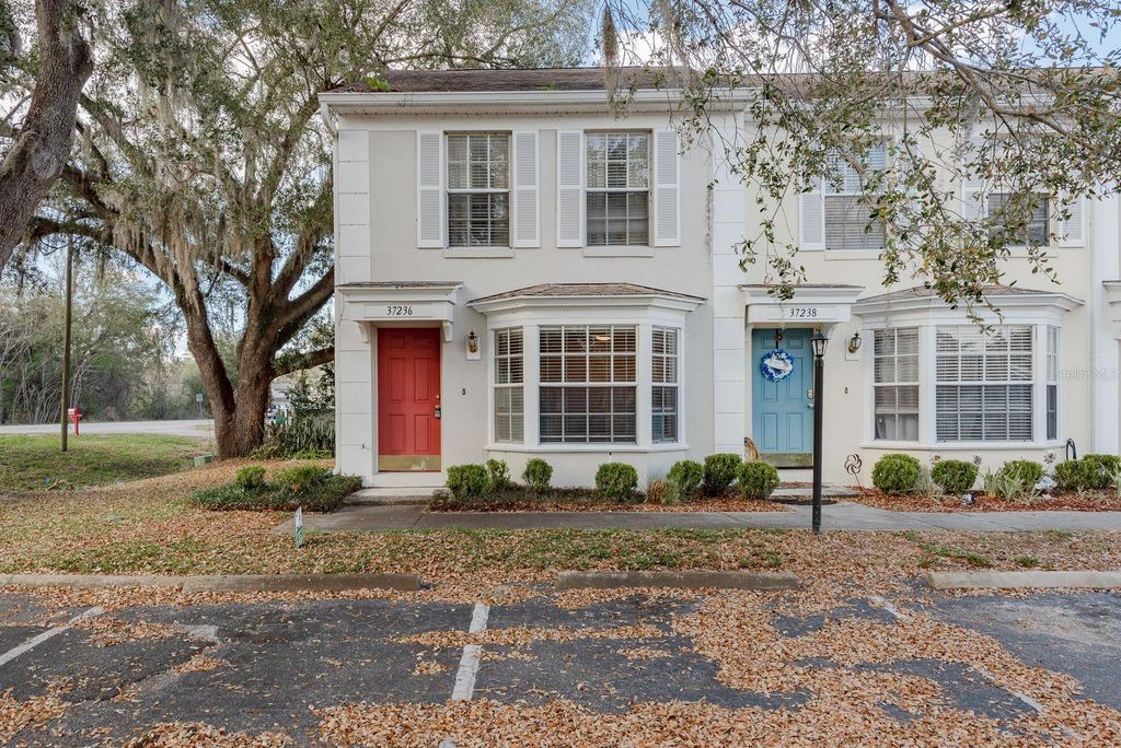 Photo of 37236 Embassy Park Lane #1, Dade City, FL 33525 (MLS # TB8483595)