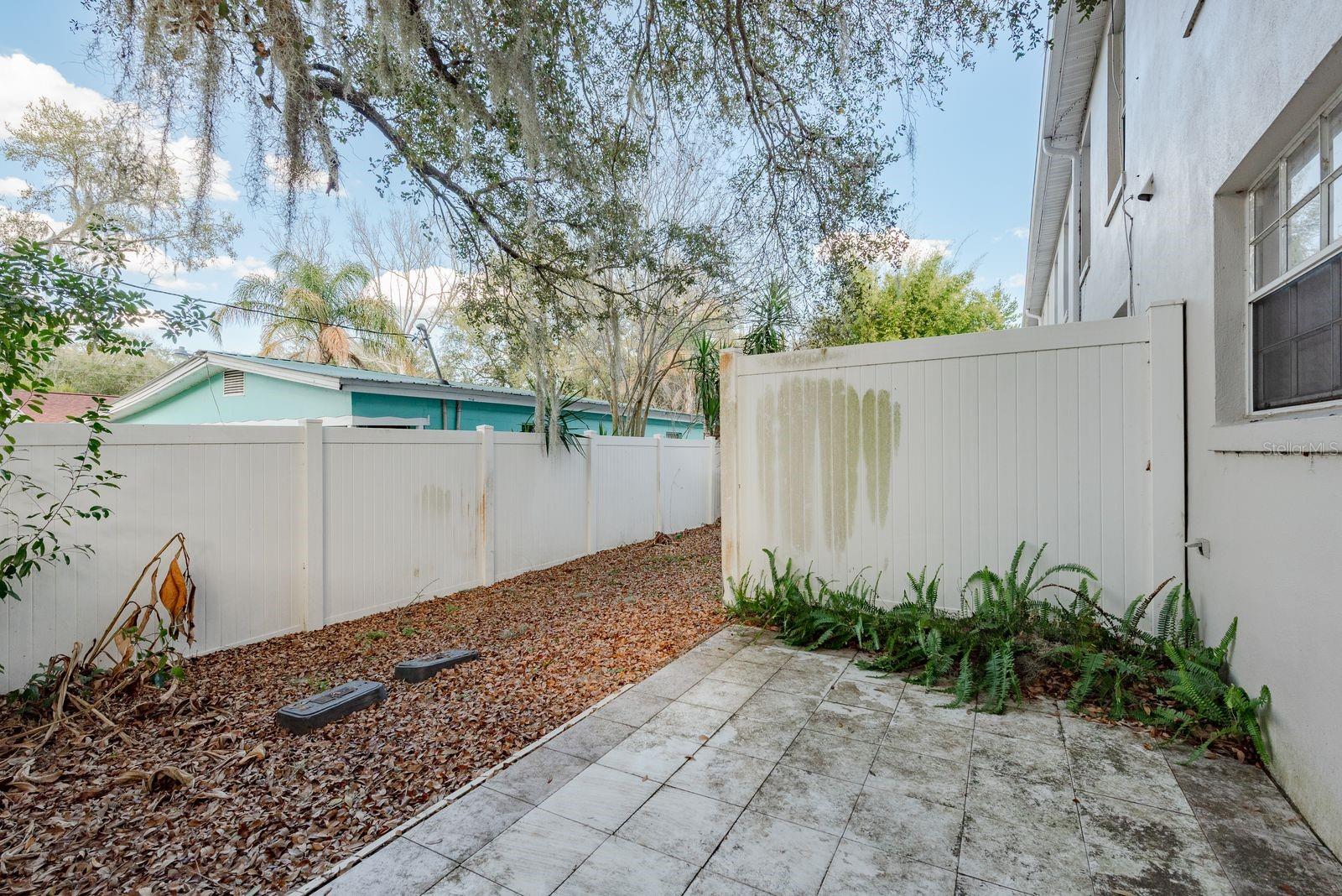 EMBASSY PARK TWNHMS CONDO - Residential