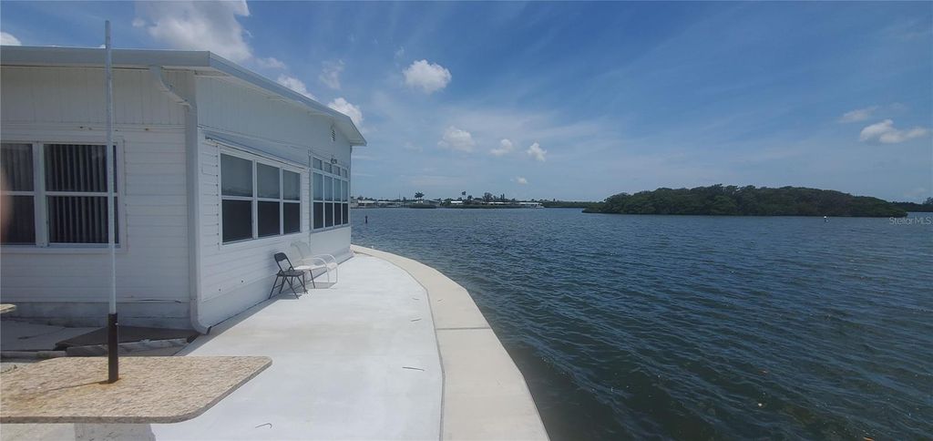 Photo of 335 Terra Ceia Drive, Palmetto, FL 34221 (MLS # T3460350)