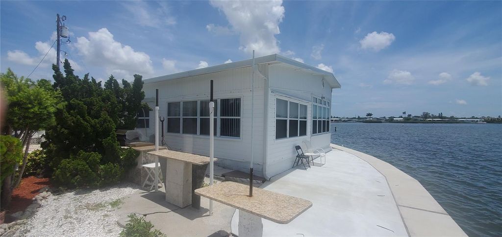 Photo of 335 Terra Ceia Drive, Palmetto, FL 34221 (MLS # T3460350)