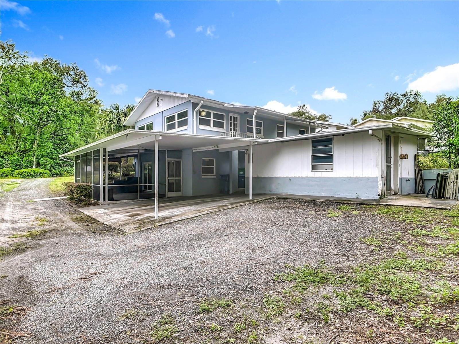 COUNTRY CLUB ESTATES - Residential