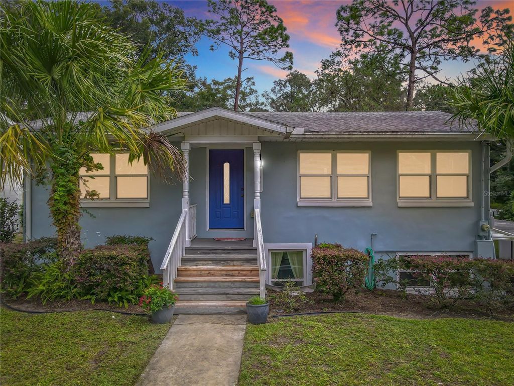 Photo of 2094 Penn Drive, Deland, FL 32724 (MLS # O6351008)