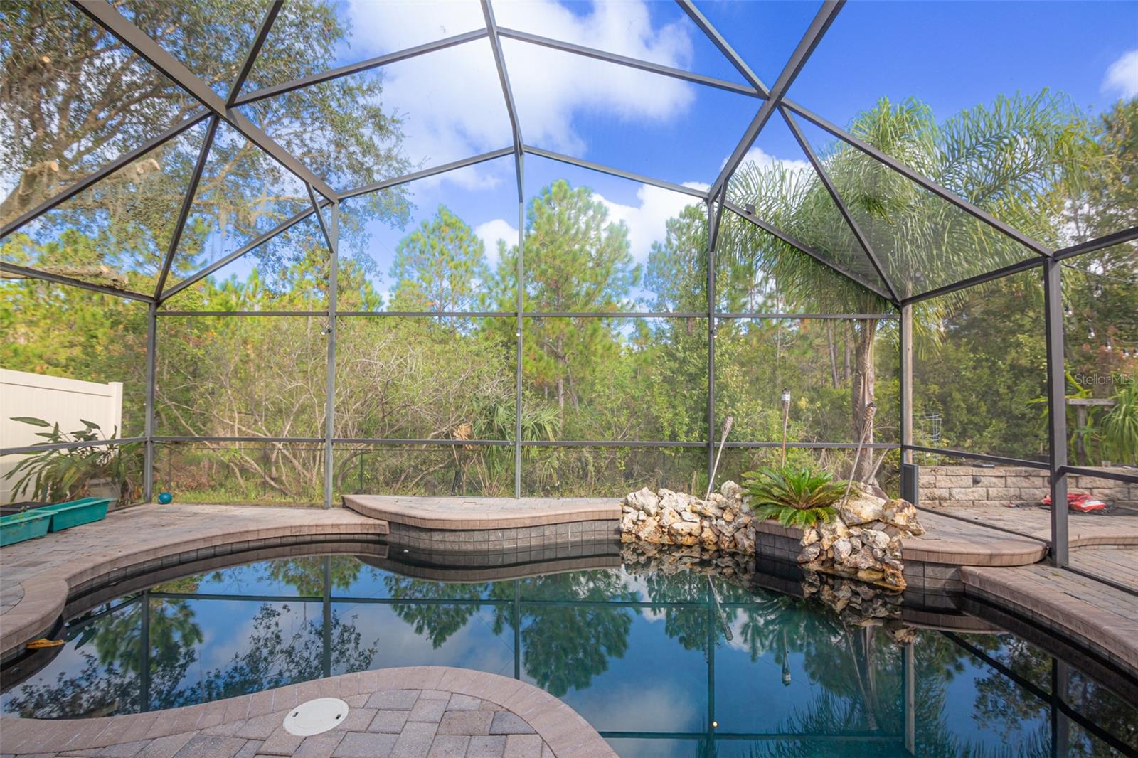 HUNTERS CREEK TR 310 - Residential Lease