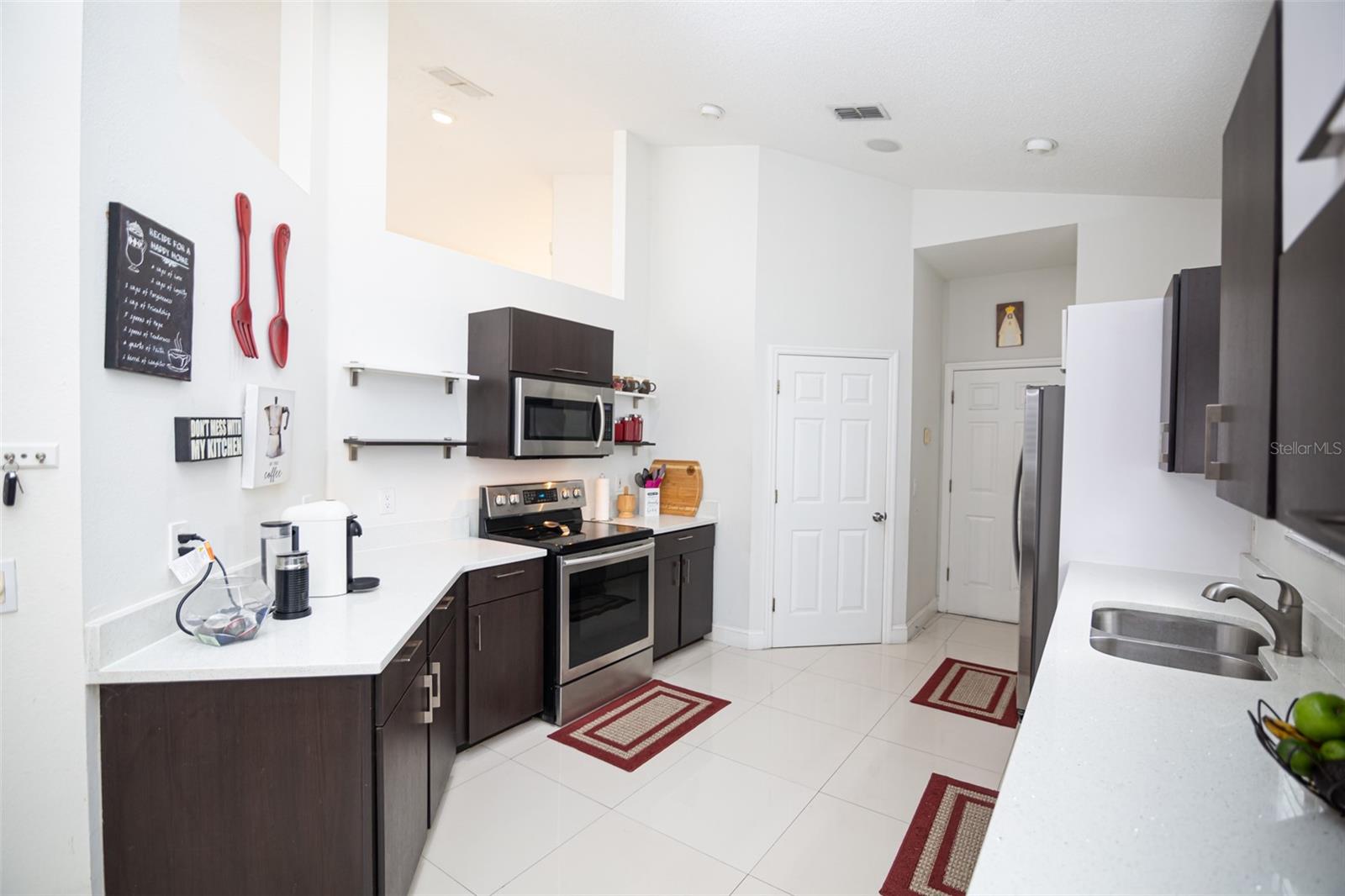 HUNTERS CREEK TR 310 - Residential Lease