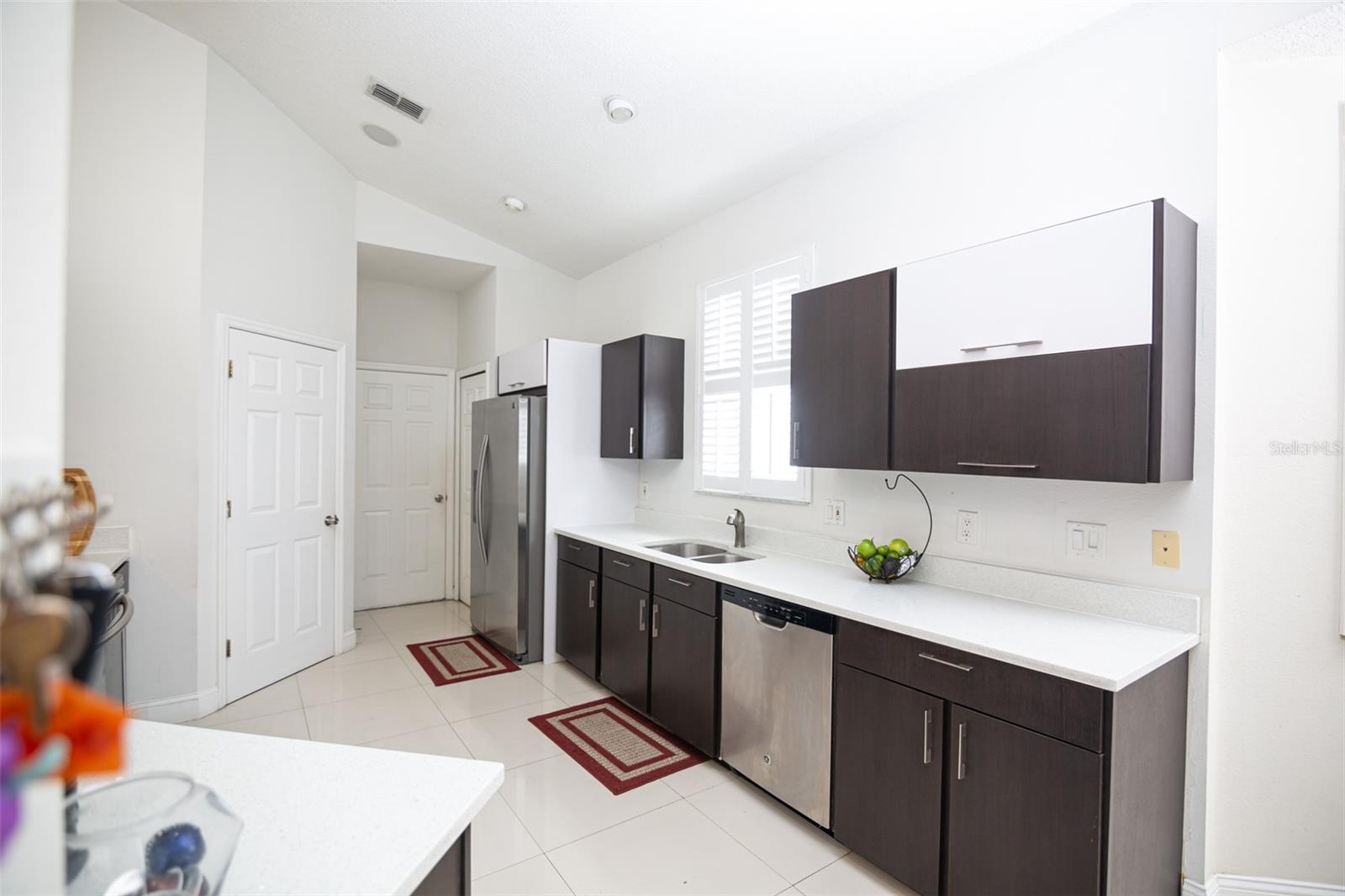 HUNTERS CREEK TR 310 - Residential Lease