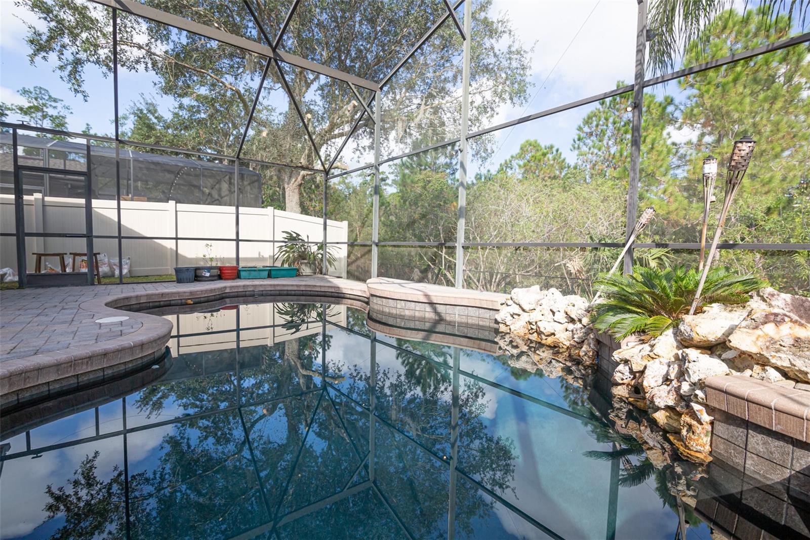 HUNTERS CREEK TR 310 - Residential Lease