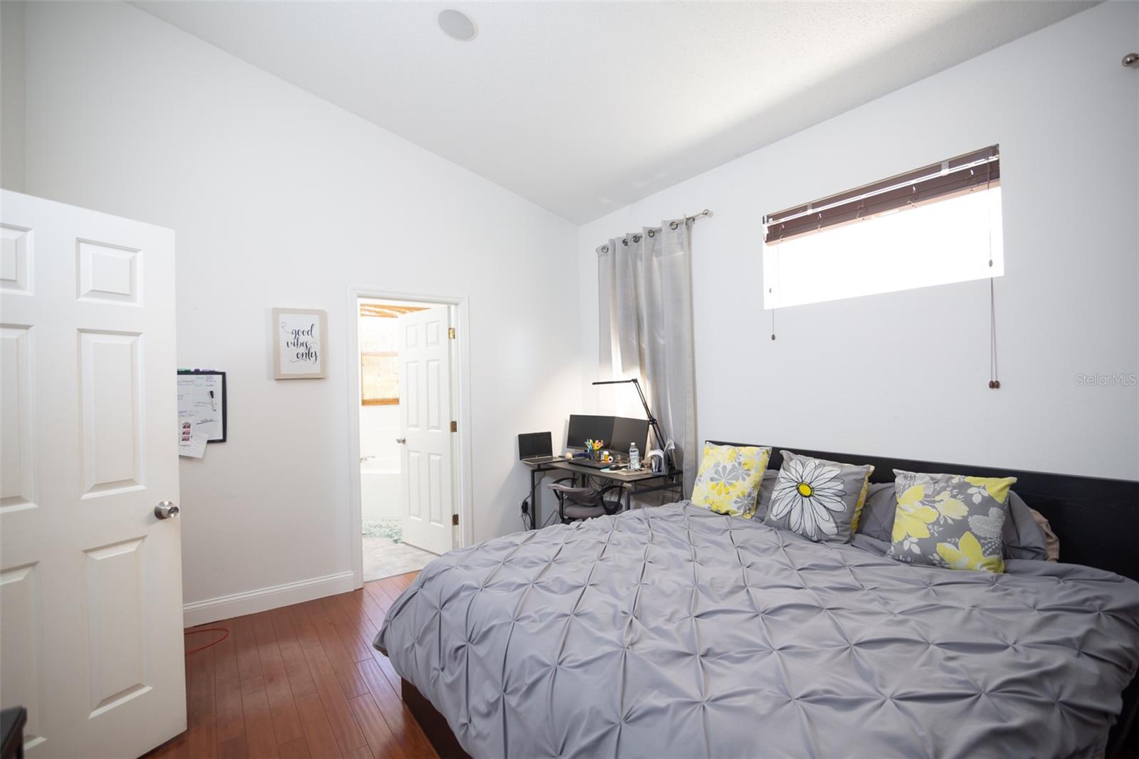 HUNTERS CREEK TR 310 - Residential Lease