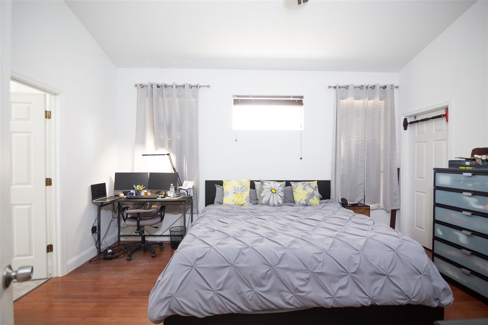 HUNTERS CREEK TR 310 - Residential Lease