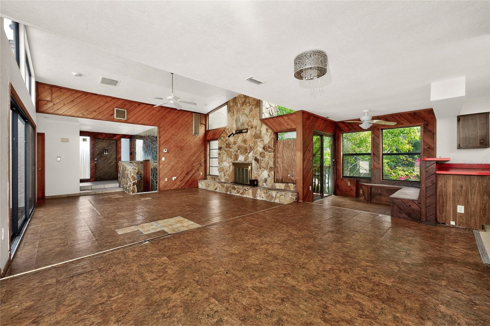 TIERRA CORONADO - Residential