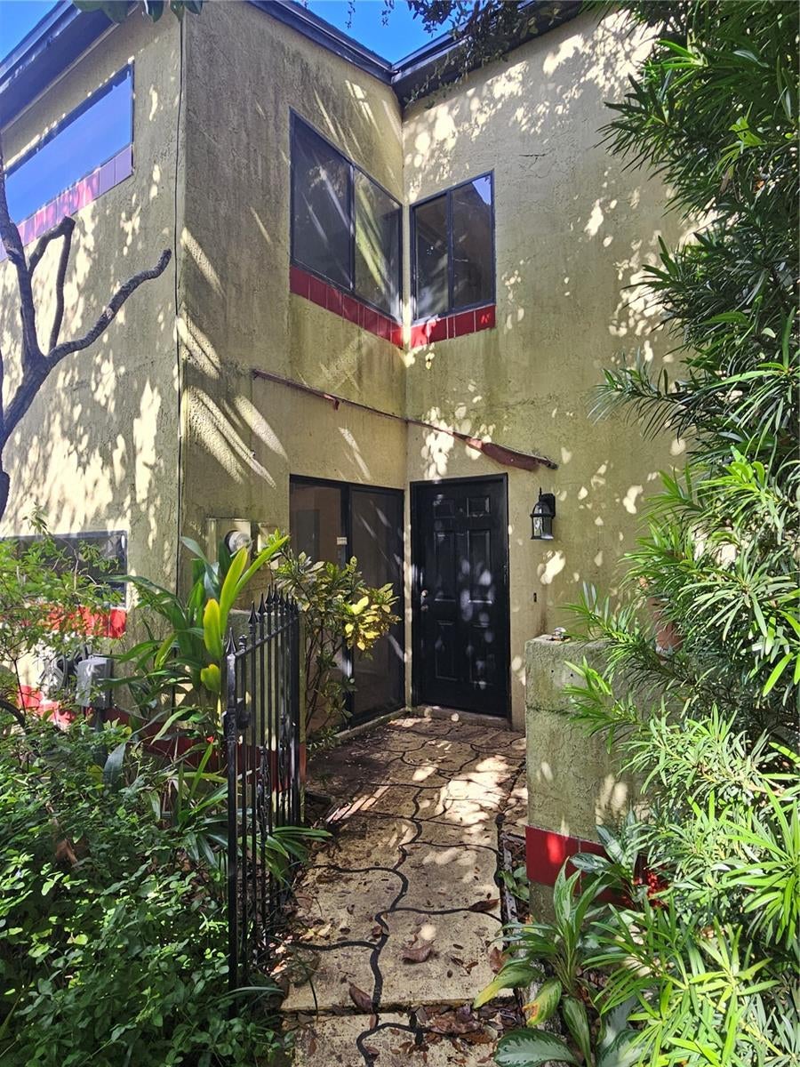 688 GOLDEN SUNSHINE CIRCLE