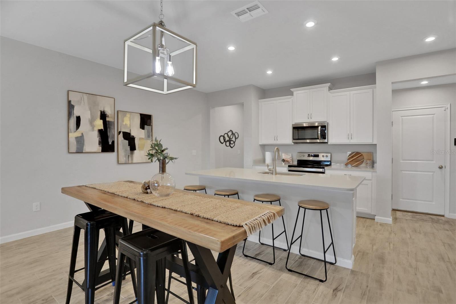 TWIN CRKS/CHAPEL XINGS - Residential