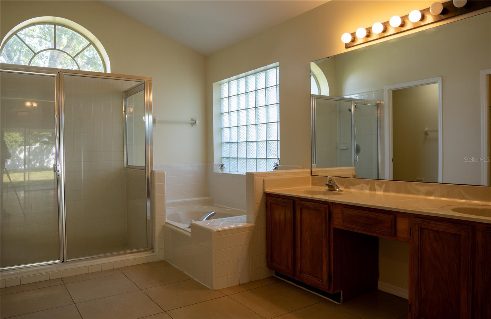 SOUTHCHASE - Residential