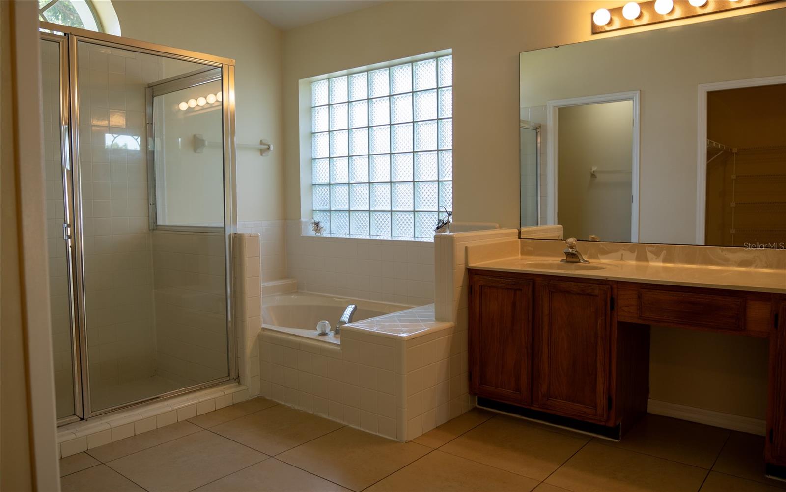 SOUTHCHASE - Residential