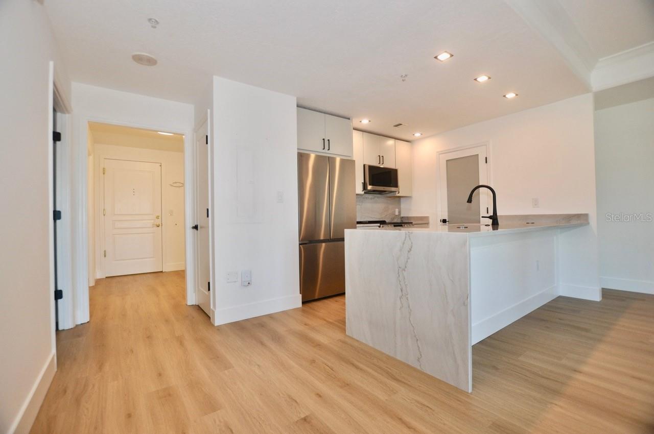 750 N TAMIAMI TRAIL 307