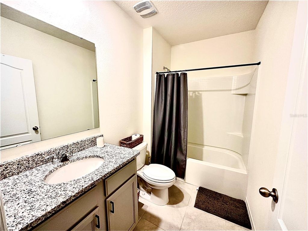 Photo of 5235 Mahogany Drive, Mount Dora, FL 32757 (MLS # S5143978)