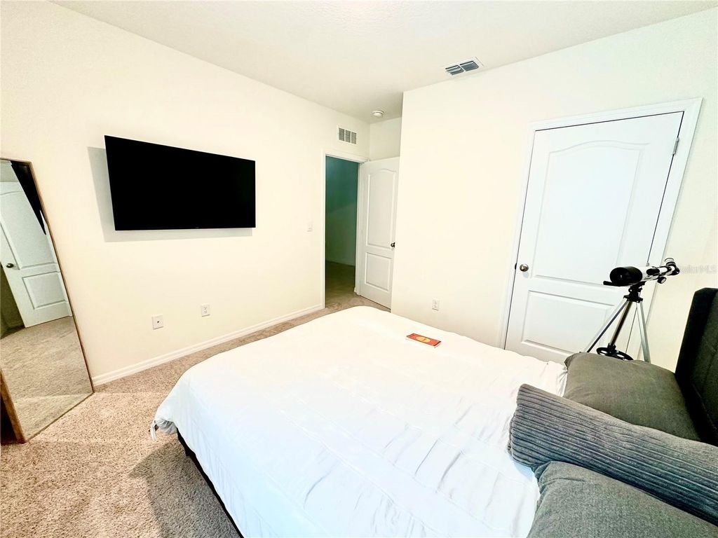 Photo of 5235 Mahogany Drive, Mount Dora, FL 32757 (MLS # S5143978)