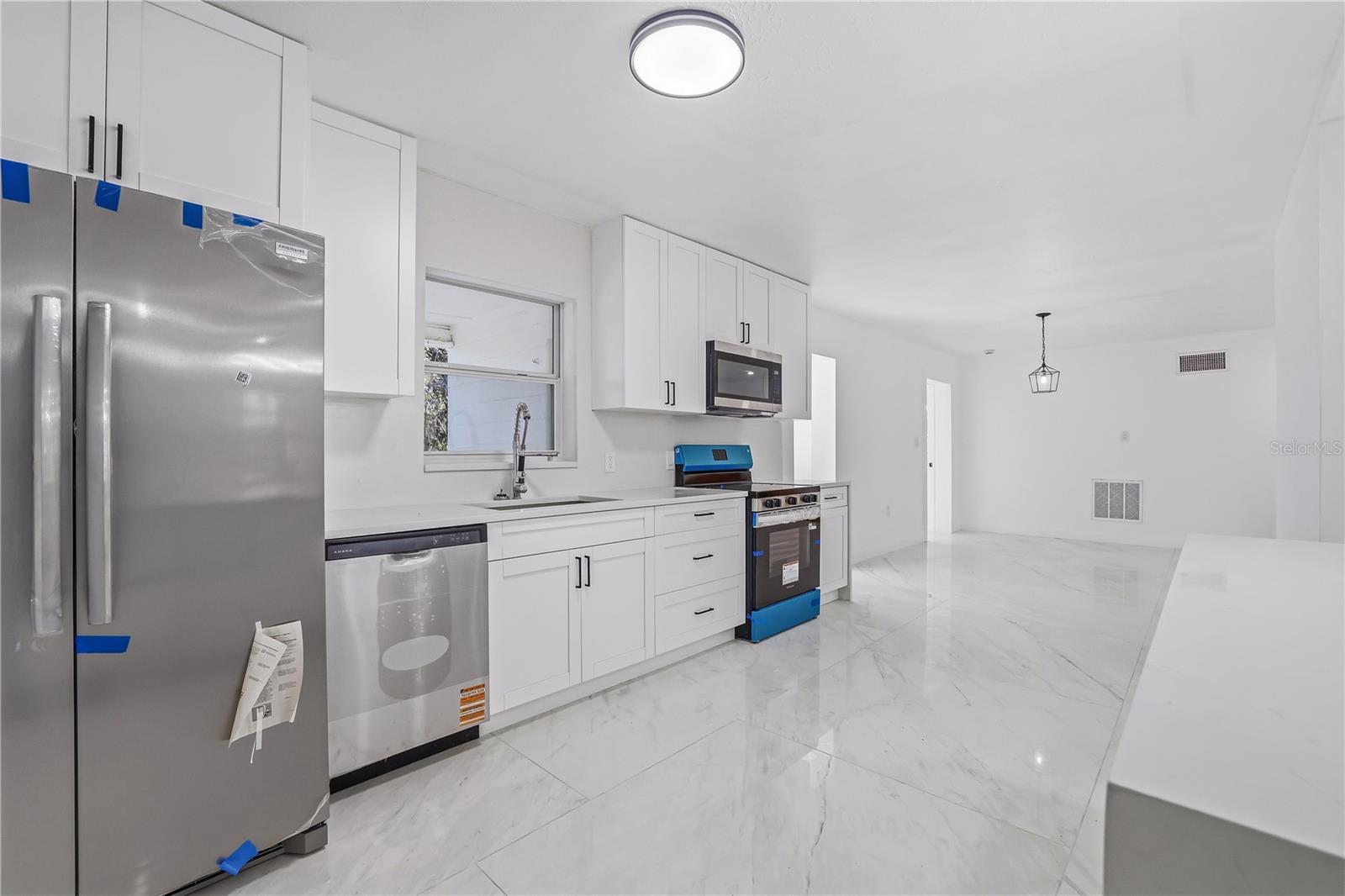 LAKEWOOD - Residential