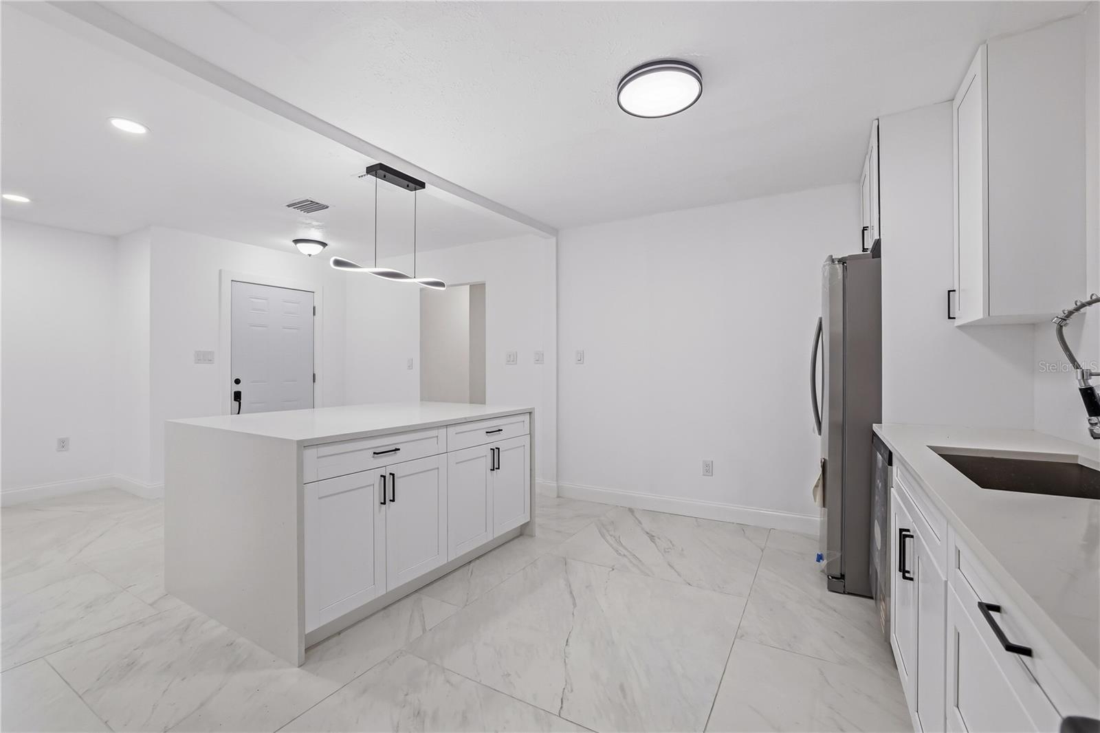 LAKEWOOD - Residential