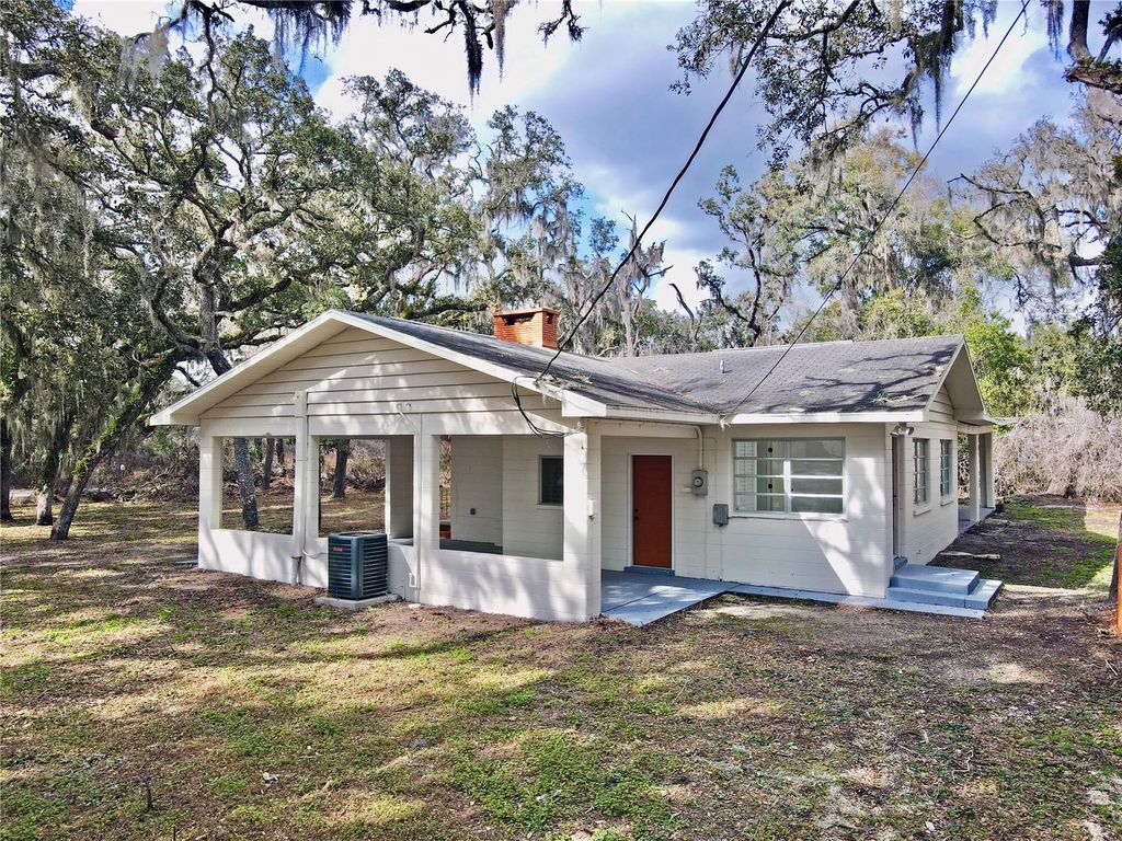 Photo of 34582 Orchid Parkway, Dade City, FL 33523 (MLS # TB8482652)