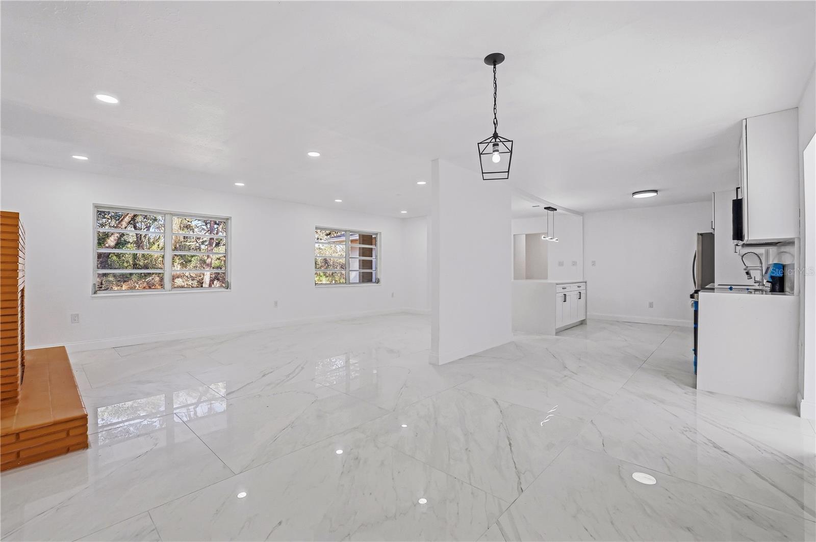 LAKEWOOD - Residential