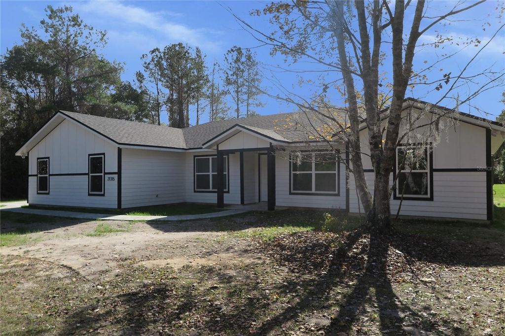 Photo of 21315 NE 35th Place, Hawthorne, FL 32640 (MLS # GC537493)