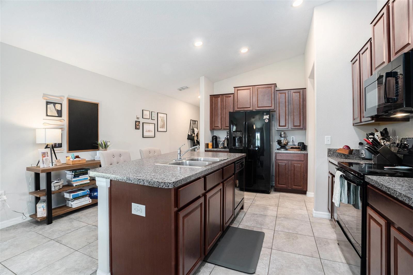 4009 GLOBE THISTLE DRIVE