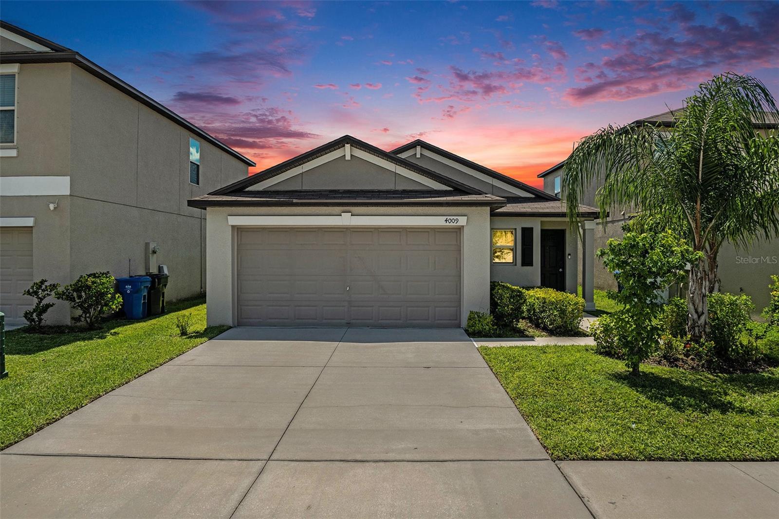Stop by before it's too late! This Beautifully maintained 3-bedroom 2 bath home yours to call home! Perfect for a starter home!
Conveniently located; just minutes from Downtown Tampa, Ybor City, and major commuter routes.