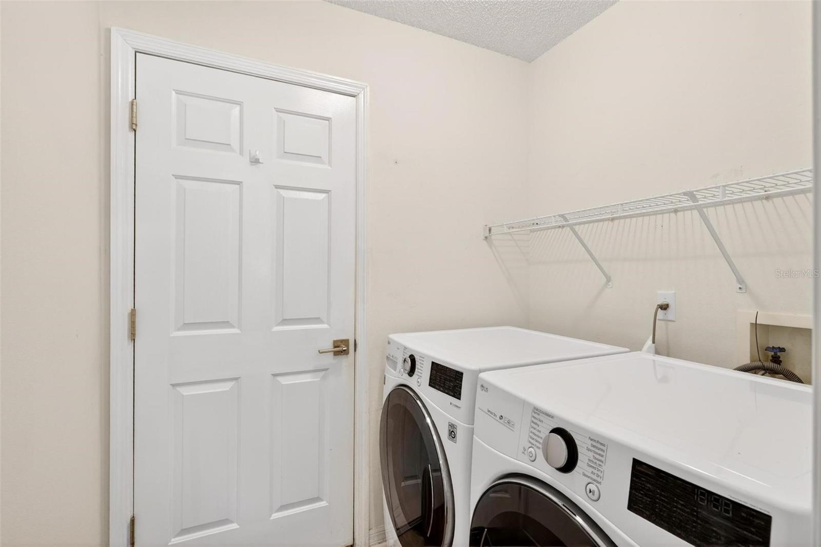 THE PLANTATION AT LEESBURG RIVERWALK VILLAGE - Residential