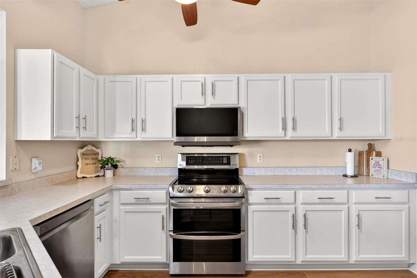 THE PLANTATION AT LEESBURG RIVERWALK VILLAGE - Residential