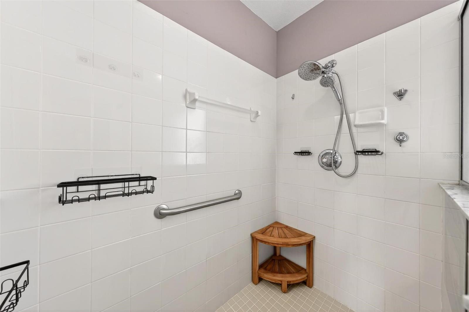 THE PLANTATION AT LEESBURG RIVERWALK VILLAGE - Residential