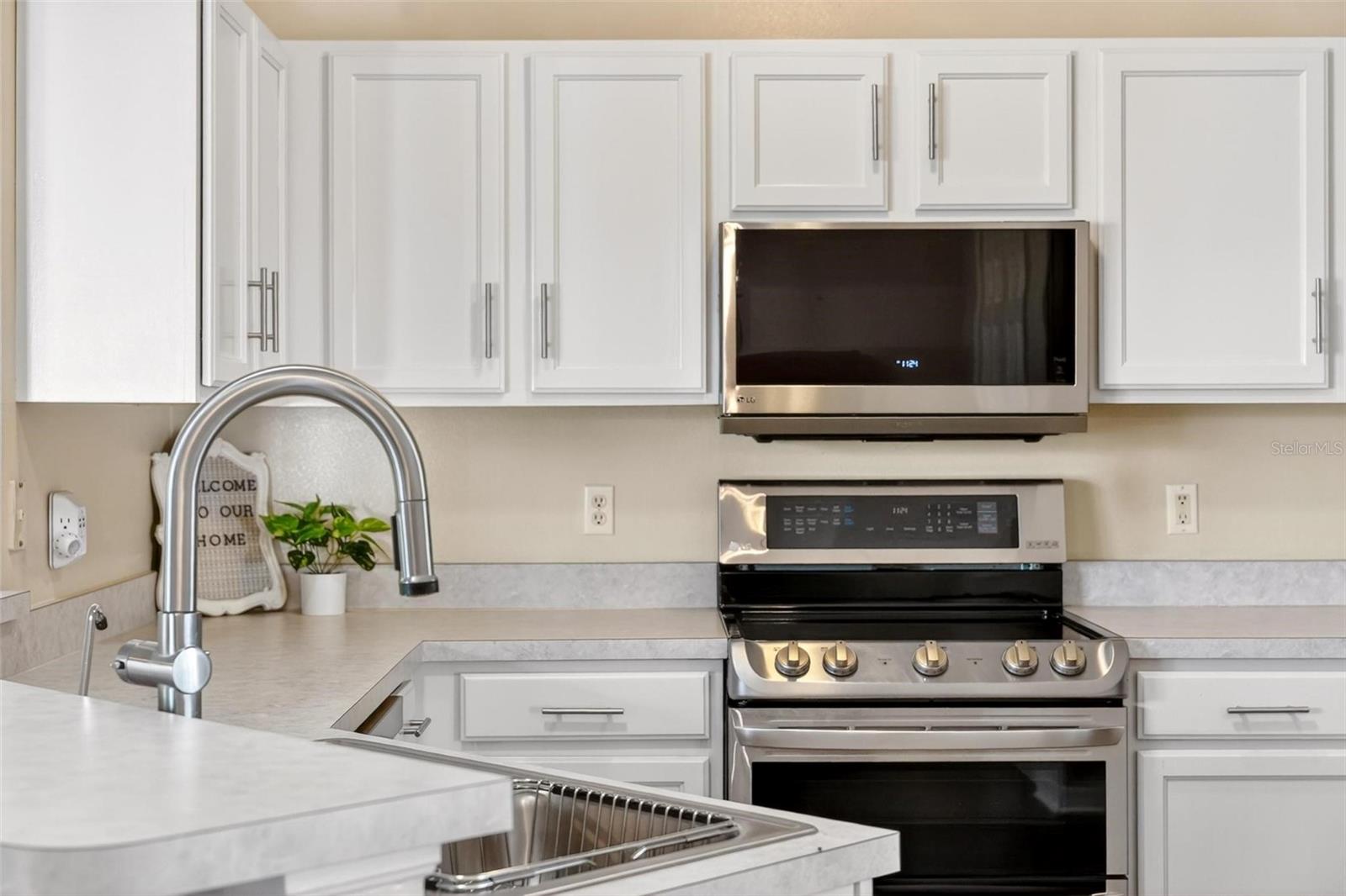 THE PLANTATION AT LEESBURG RIVERWALK VILLAGE - Residential