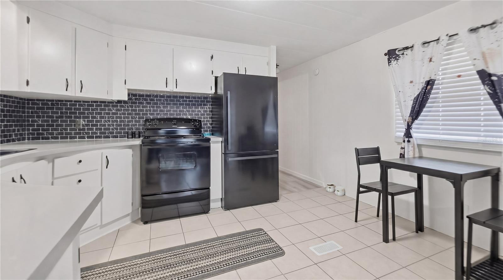 TANGLEWOOD MOBILE VILLAGE - Residential