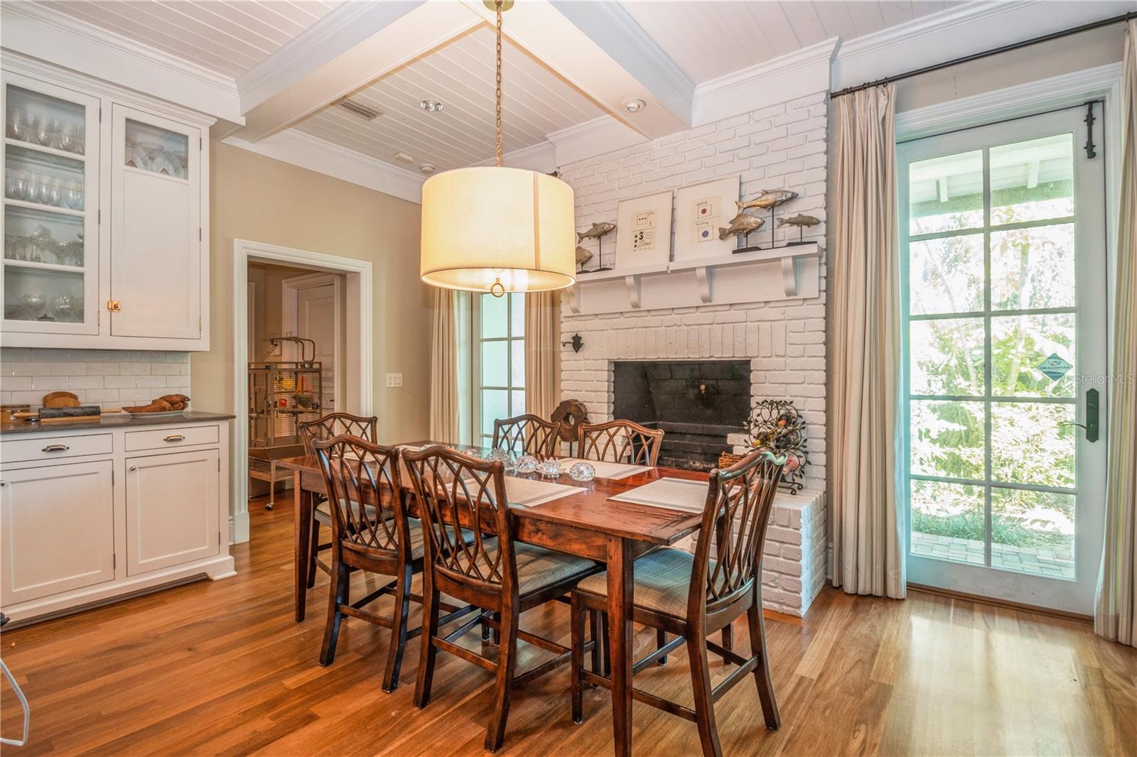 ADAMS GROVE - Residential