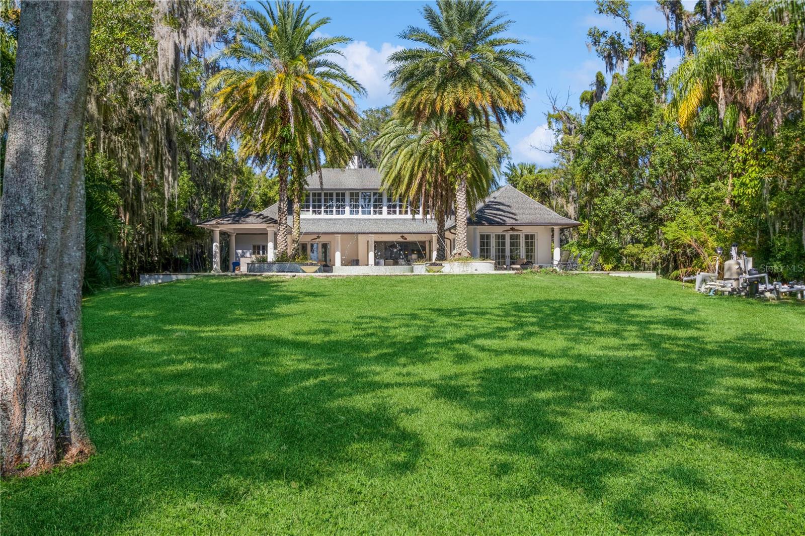 ADAMS GROVE - Residential